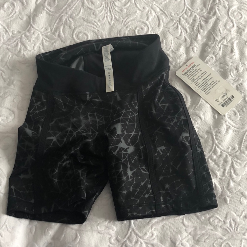 Pedal pace Lululemon shorts